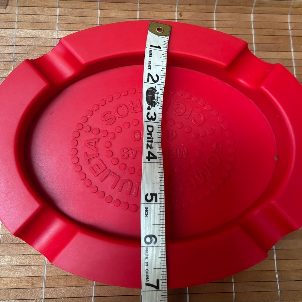 Silicone Cigar Ashtray - Picture 4 of 5